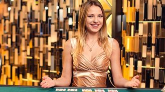 2 Hand Casino Hold 'em